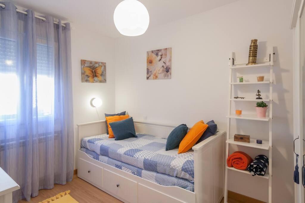 Davila Park'S Apartment Wifi Сантандер Экстерьер фото