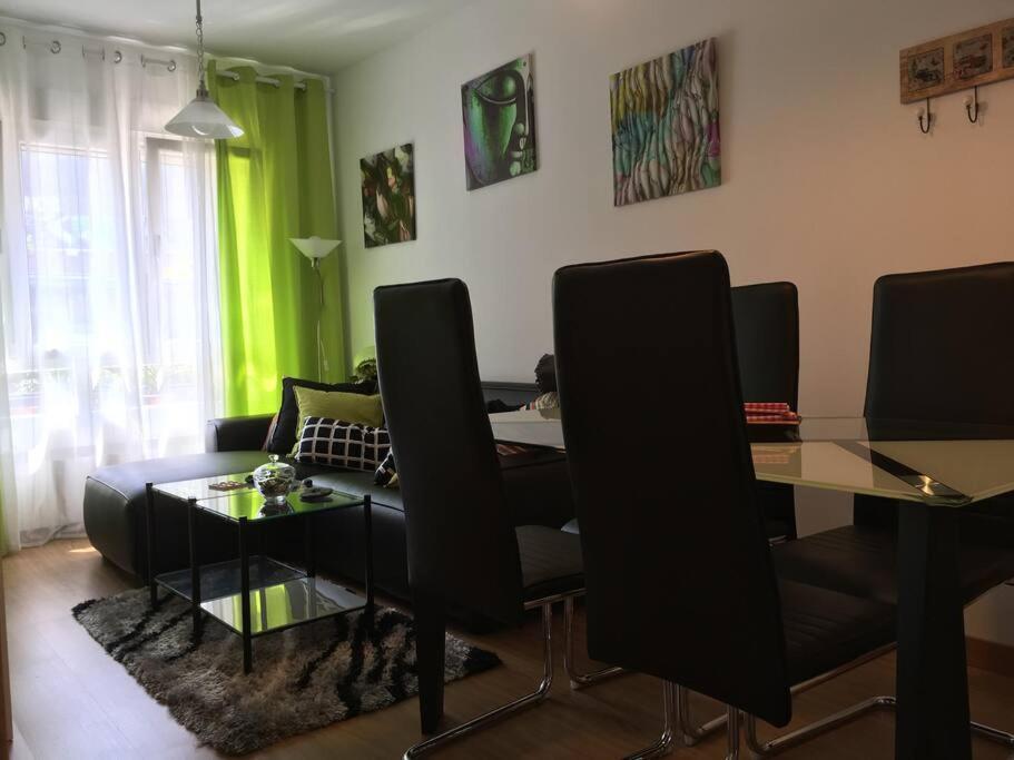 Davila Park'S Apartment Wifi Сантандер Экстерьер фото