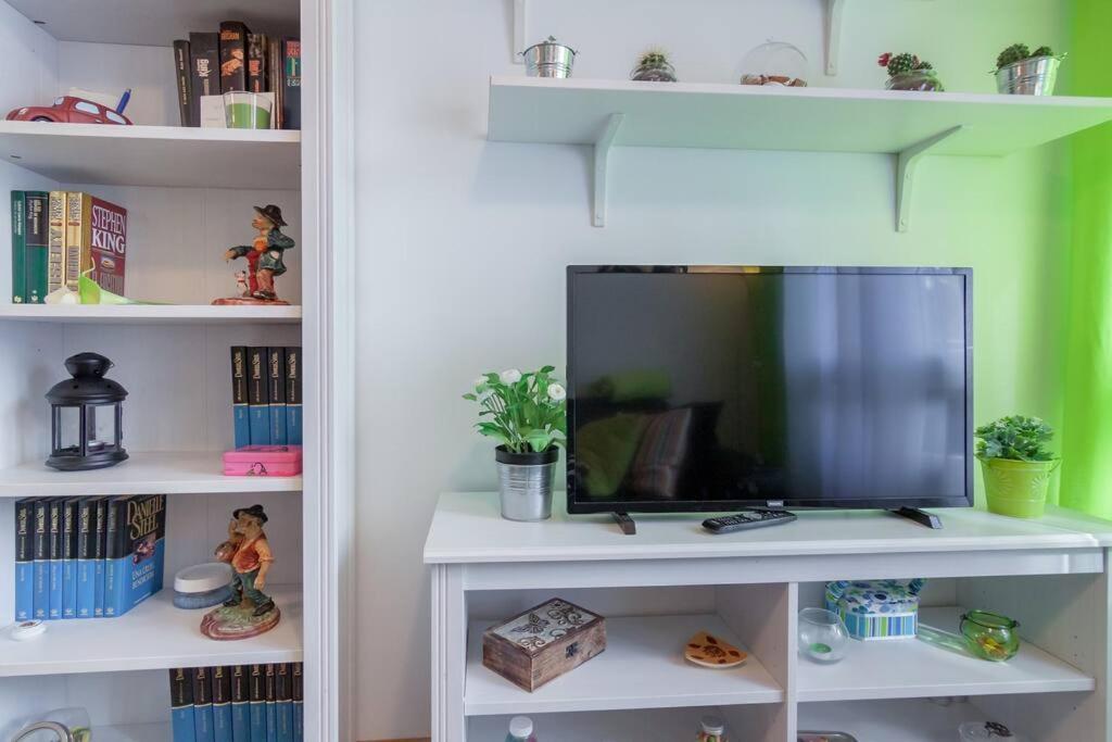 Davila Park'S Apartment Wifi Сантандер Экстерьер фото