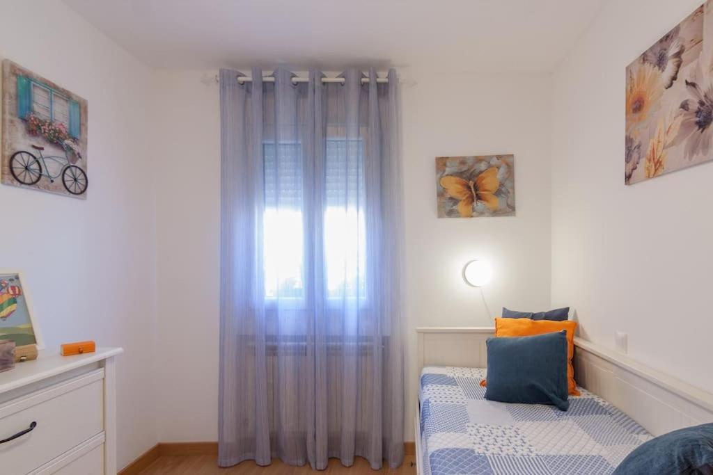 Davila Park'S Apartment Wifi Сантандер Экстерьер фото